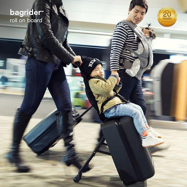 mountain buggy bagrider is an easy carry-on solution_black